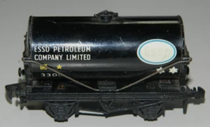 Vintage Hornby Dublo OO Gauge 4680 Esso Short Tank Wagon 3300 - Picture 1 of 7
