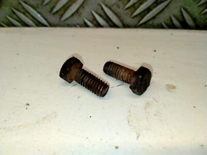 Briggs & Stratton 11 Hp I/C 252707 - 2 vis fixation d'échappement ref. 94729 - Imagen 1 de 1