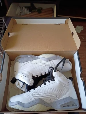 Jordan Lift Off White - Boack Wolf Grey Foto 1 de 4
