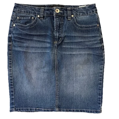 EUC Nine West Jeans Denim Skirt Stretch size 28/6 Pockets - Image 1 of 4