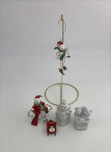 Schneemann mit Skifahren Bären Schornstein Opa Schlitten 5 Stück Ornamente - Bild 1 von 10