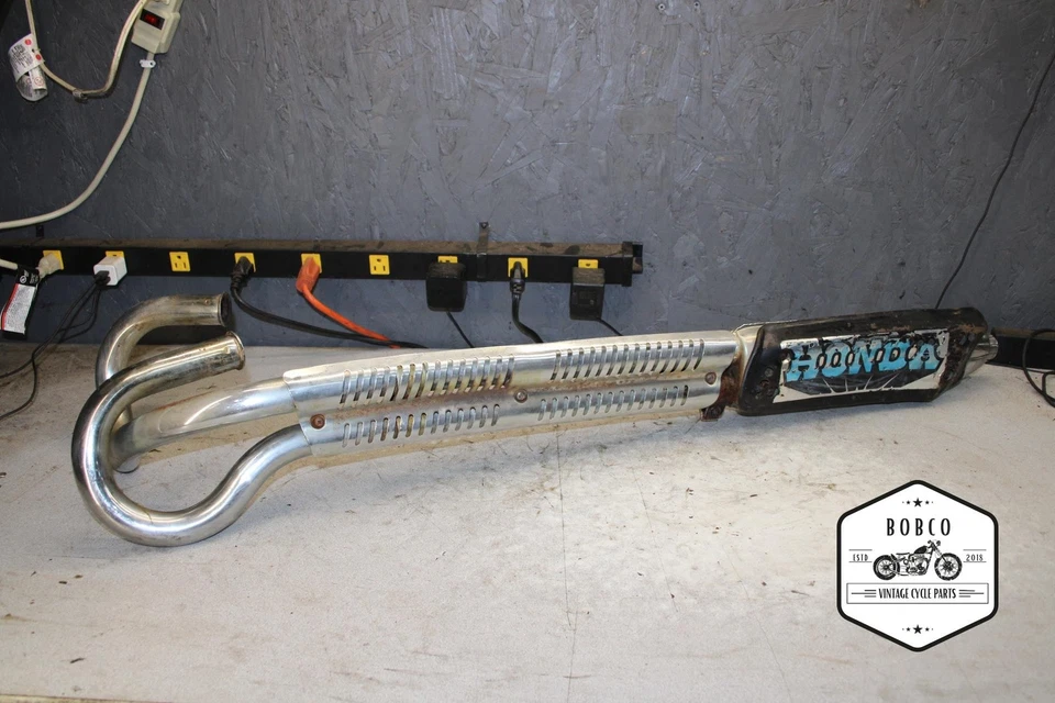 1970 Honda CL175 Scrambler silenciador de tubo de escape 1953.qv - Imagem 1 de 4