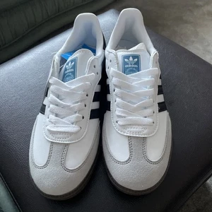 Adidas Samba OG Originals Adults Shoes Trainers Size 5.5 B75806 White black - Picture 1 of 7