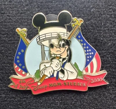 LE Disney pin July 4 2000 WDW Parks Goofy MGM Studios Earful Water Tower - Image 1 of 2