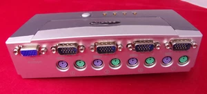 Belkin Omniview E Serie 4-Port KVM Schalter Ps/2 & Svga ( Nein Kabel) F1DB104P - Bild 1 von 4