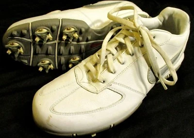 Zapatos de golf Nike para mujer rendimiento deportivo con cordones talla 7,5 blancos con plata Foto 1 de 4