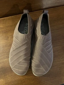naot vegan okahu knit  shoes size 6 - Picture 1 of 4
