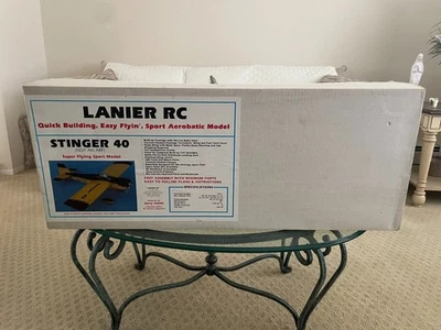 Lanier RC Stinger 40 遥控飞机未组装套件全新带盒 #94218 — 第 1/4 张图片