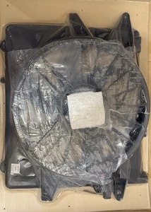 BRAND NEW DORMEngine Cooling Fan Assembly Dorman 620-137 fits 05-14 Ford Mustang - Foto 1 di 2