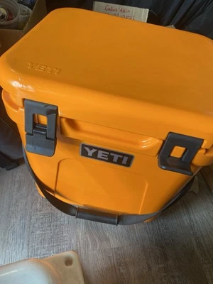 Yeti 10022260000 Roadie 24 enfriador duro - King Crab Orange Foto 1 de 4