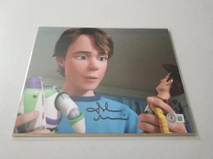 BAM BOX EXC SIGNIERT TOY STORY DRUCK #2 JOHN MORRIS "ANDY" SYNCHRONSPRECHER BECKETT - Bild 1 von 4