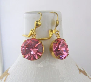 Pendientes de cristal rosa inglés color rosa vintage faros gota dorados corazones de latón - Imagen 1 de 4