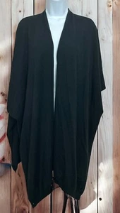 Forever 21 schwarzer Poncho Schal Pullover Gr. Large vorne offen Dolman drapierte Ärmel - Bild 1 von 5