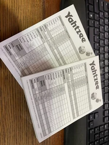 2014 Yahtzee Game - Replacement Score Cards (2 pads) - Picture 1 of 2