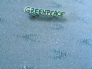 OLDER GREENPEACE - GREEN ENAMEL PIN BADGE - SEE PICTURES - Picture 1 of 2