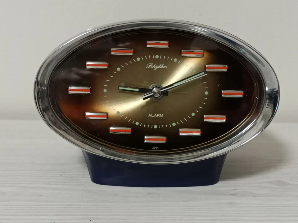 Tischuhr von Rhythm aus den 70 er Jahren Wecker - Bild 1 von 4