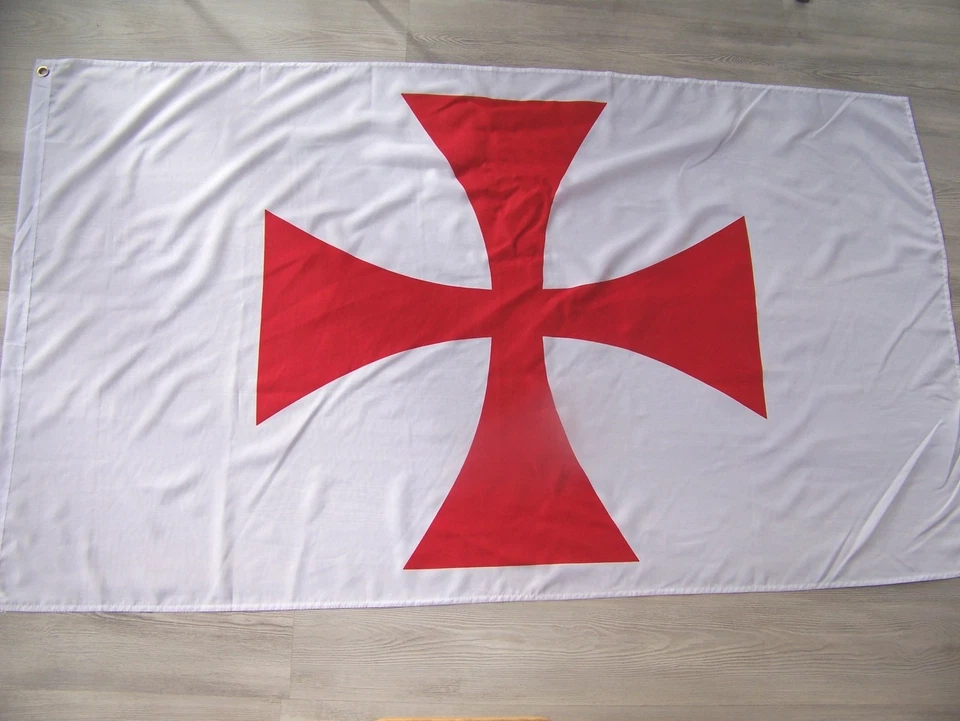 DRA023   DRAPEAU   TEMPLIER    90X150 CM   NEUF CHEVALIER  OEILLET  CROIX PATTEE - Photo 1/1