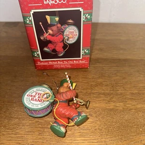 Enesco 1990 Professor Michael Bear The One Bear Banda Adorno de Navidad - Imagen 1 de 7