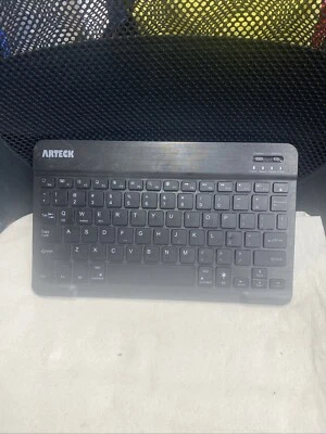 Arteck HB030B Universal Slim Portable Wireless 3.0 7-Color Backlit Keyboard -... - Image 1 of 3