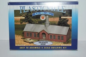 N Scale Bachmann 45854 1930 School House Plastic Kit C48034 - Picture 1 of 1