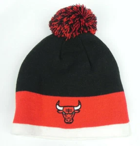 CHICAGO BULLS DE COLECCIÓN TEJIDO A RAYAS RETRO SIN ESPOSAR CON GORRO POM POM NUEVO - Imagen 1 de 2