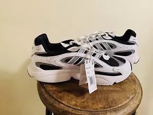 Adidas Ozmillen athletic shoes white metallic silver ID5704 NWOB size 11.5 - Picture 1 of 5