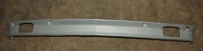 1989-1993 GMC Sierra ST Fog light Silver Valance OEM 15569428 - Image 1 of 4
