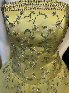 Vintage Alyce Designs Dress Size 4 Quinceanera Yellow Must See Beaded Ball Gown - Picture 1 of 8