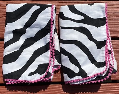 2 шт. Delia's Zebra Розовые Помпоны Помпоны Отделка Хлопок Стандартные Наволочки Накидки VGC - Изображение 1 из 4