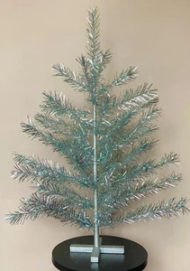 Albero di Natale vintage in alluminio azzurro chiaro, albero in piuma... - Foto 1 di 7