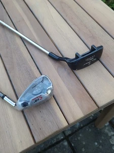 2x Junior Golf Clubs - Right Handed - Picture 1 of 7