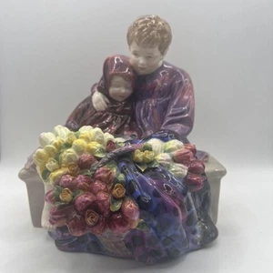 Amazing Royal Doulton Figurine Flower Sellers Children HN 1342 - Picture 1 of 10