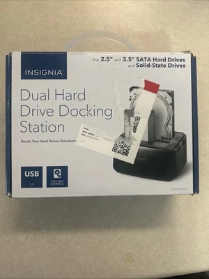 Estación de Acoplamiento de Disco Duro Doble INSIGNIA 2.5" y 3.5" SATA Duro y Estado Sólido Foto 1 de 3