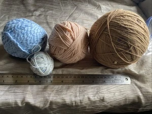 Yarn Lot #4 - Picture 1 of 4