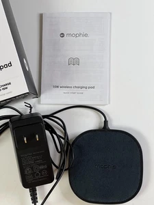 Mophie 15W Fast Charge Wireless Charging Pad for iPhones & Galaxy Phones (Qi) - Picture 1 of 5