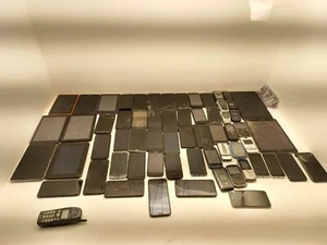 Konvolut 64 verschiedene Handys für Ersatzteile/ Schrott Goldgewinnung/ Reparatur - Bild 1 von 8