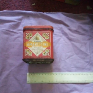 SELTENE VINTAGE DOSE AMARETTINI ST MICHAEL 8 X 8 X 8 CM ETWAS SCHMUDDELIG - Bild 1 von 8