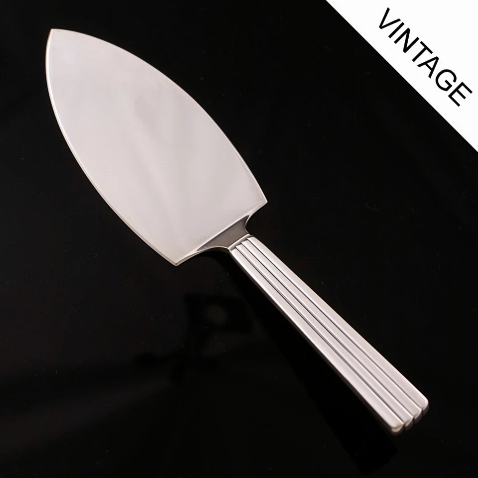 Servidor de pasteles de plata Georg Jensen, pequeño - Bernadotte Foto 1 de 1