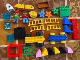 LEGO Duplos 5488 - 100 Parts & Pieces
