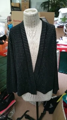 Nuevo con etiquetas Cárdigan simple de seda y orgánico Eileen Fisher, talla L, blanco y negro Foto 1 de 3