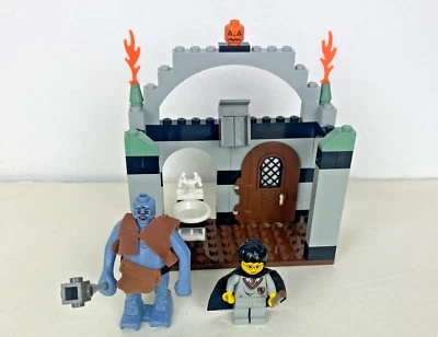 LEGO Harry Potter: Troll on the Loose (4712) 100% Complete No Manual Free Post - Image 1 of 4