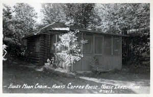 Honey Moon Cabin - Moose Lake, Minnesota - RPPC non spedito - Foto 1 di 2