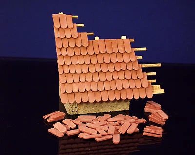 Diorama Zubehör, 400 Keramik Biberschwanz Dachziegel, ziegelrot 1:35