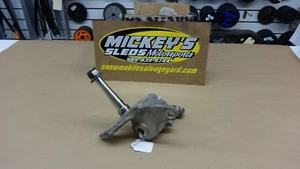 OEM Yamaha Left Front Steering Knuckle Spindle 4XE-F3501-21-00 Big Bear/Tracker - Picture 1 of 12