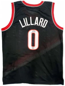 PORTLAND TRAIL BLAZERS DAMIAN LILLARD AUTOGRAPHED BLACK JERSEY BECKETT 195942 - Picture 1 of 5