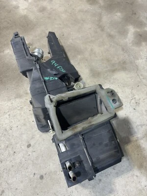 1992 1996 92 93 94 95 FORD f150 F250 F350 BRONCO HEAT HVAC AIR HEATER BOX A/C - Image 1 of 4