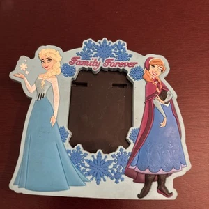 Disney Frozen Rubber Frame W/Magnet (uses magnet or tabletop) - Picture 1 of 2