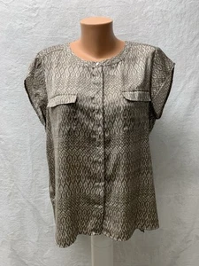 Chicos Cap Sleeve Hidden Button Hi Low Hem Geometric Size 2 - Picture 1 of 8