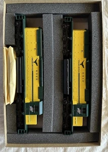 Athearn 2210 Special Edition HO SD40-2 Chicago NW Falcon Service Locomotive Set - Picture 1 of 20