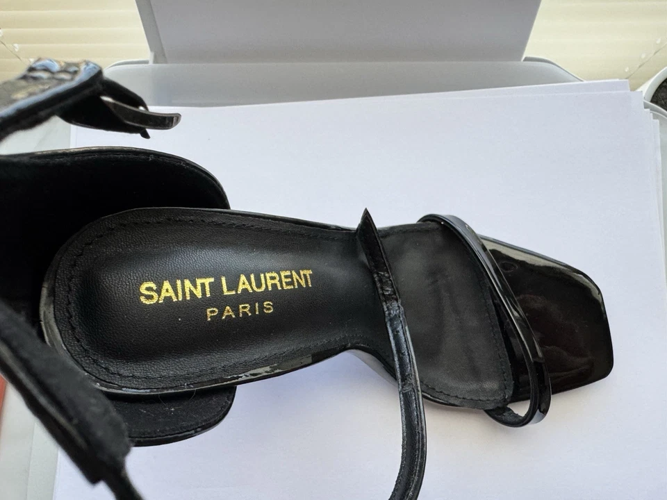 Sandalias SAINT LAURENTOpyum charol adornadas Foto 1 de 3